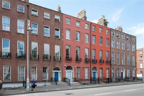 Apt 1, 64 Mountjoy Square, Dublin 1