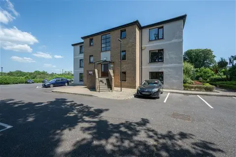 3 Ronayn's Court, Rochestown, Cork