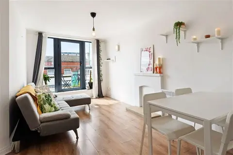32 Liffey Walk, North Lotts, Dublin