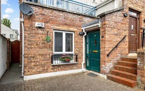 9 Gandon Mews, Lucan, County Dublin